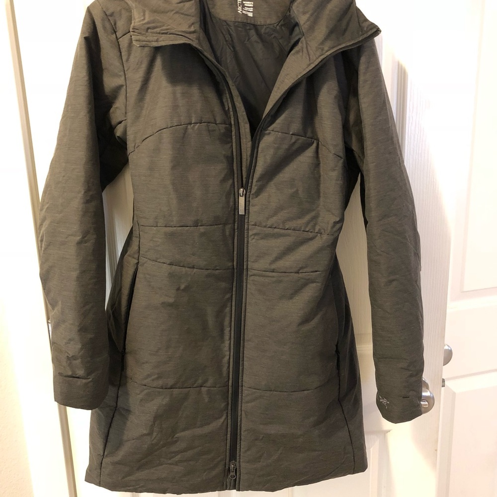 Arcterxy hooded jacket - style  “Darrah”